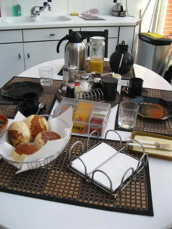 B&B Middelheim Antwerp Bed & Breakfast